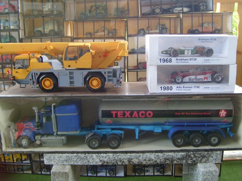 M� modely