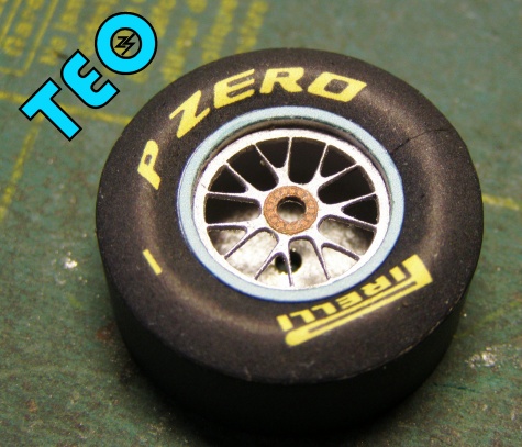 MERCEDES GP W02