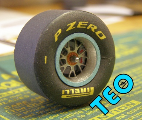 MERCEDES GP W02