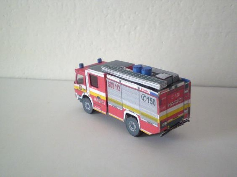 66944