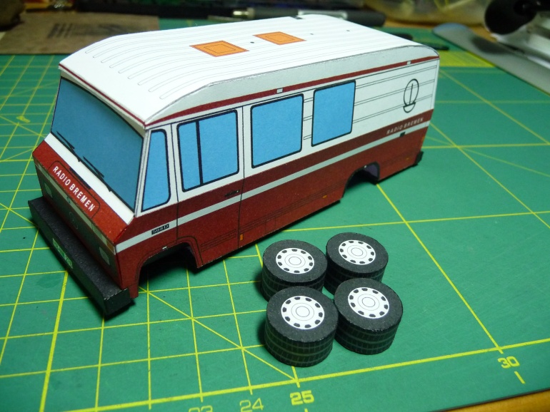 Mercedes-Benz 508D (Plná velikost v novém okně) Mercedes-Benz 508D