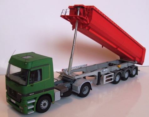 Mercedes-Benz Actros 1843 se skl�p��kov�m n�v�sem