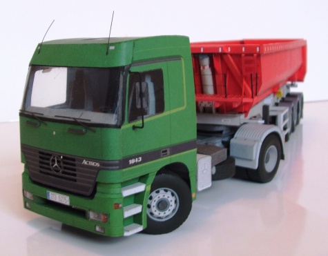 Mercedes-Benz Actros 1843 se skl�p��kov�m n�v�sem