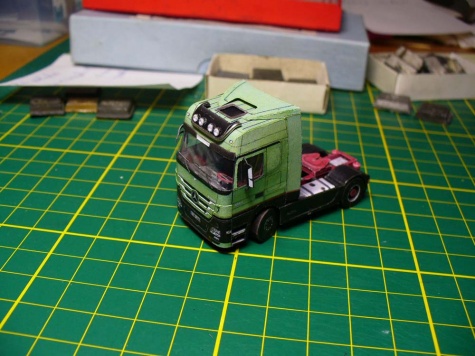 Mercedes Benz Actros 1860 4x2 Trust Edition/1:100 (Kinza) Mercedes Benz Actros 1860 4x2 Trust Edition/1:100 (Kinza)