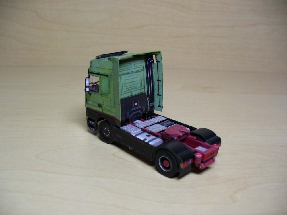 Mercedes Benz Actros 1860 4x2 Trust Edition/1:100 (Kinza) (Plná velikost v novém okně) Mercedes Benz Actros 1860 4x2 Trust Edition/1:100 (Kinza)
