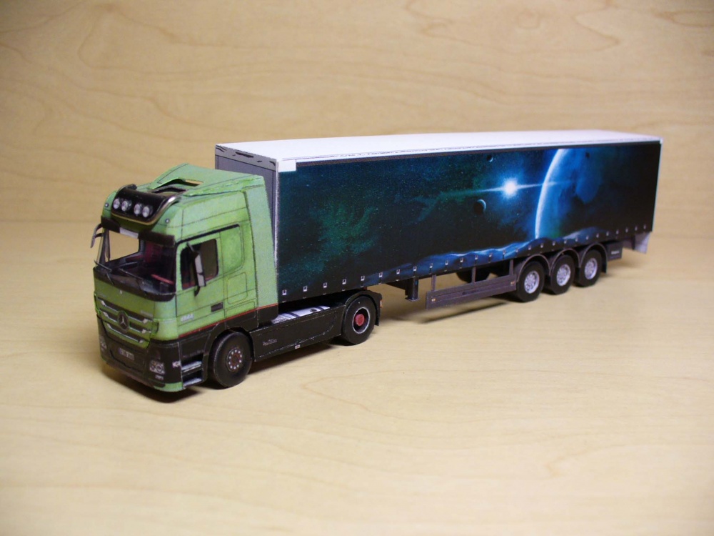 Mercedes Benz Actros 1860 4x2 Trust Edition/1:100 (Kinza) (Plná velikost v novém okně) Mercedes Benz Actros 1860 4x2 Trust Edition/1:100 (Kinza)