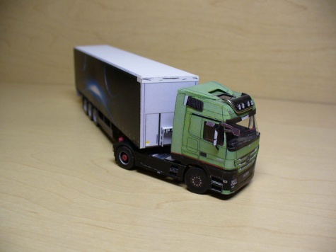 Mercedes Benz Actros 1860 4x2 Trust Edition/1:100 (Kinza)