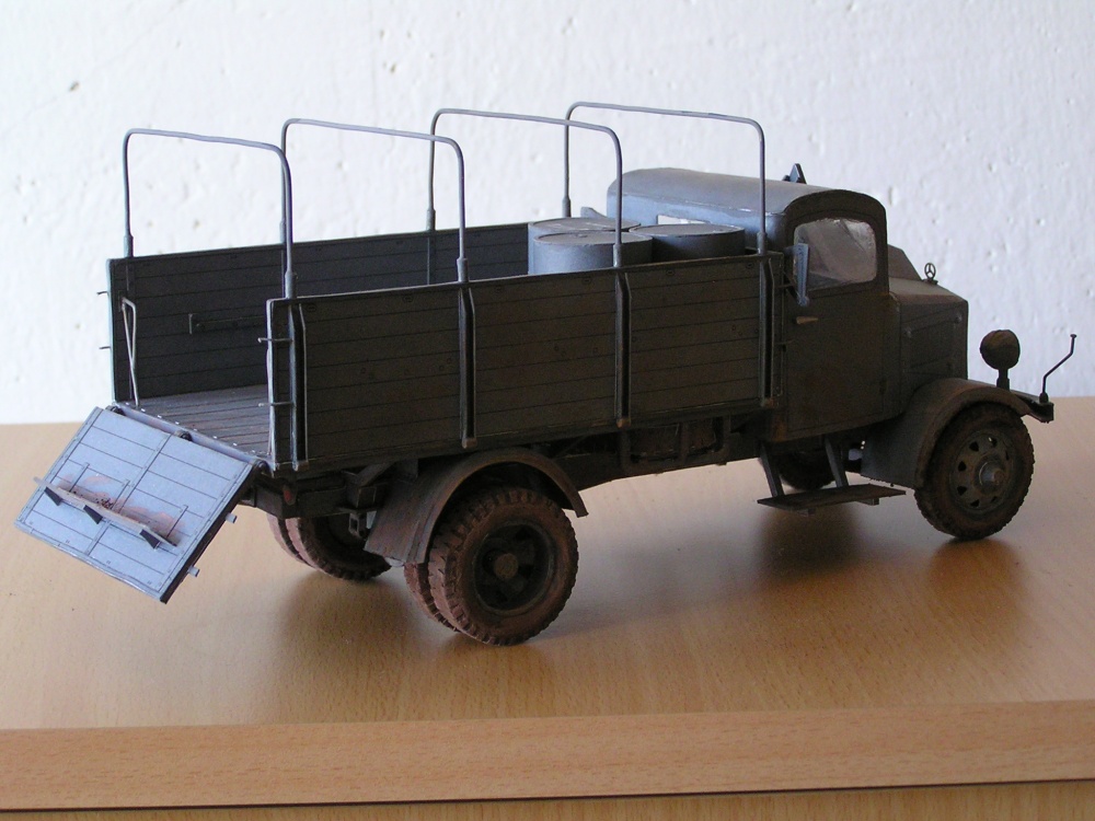 Mercedes Benz L3000