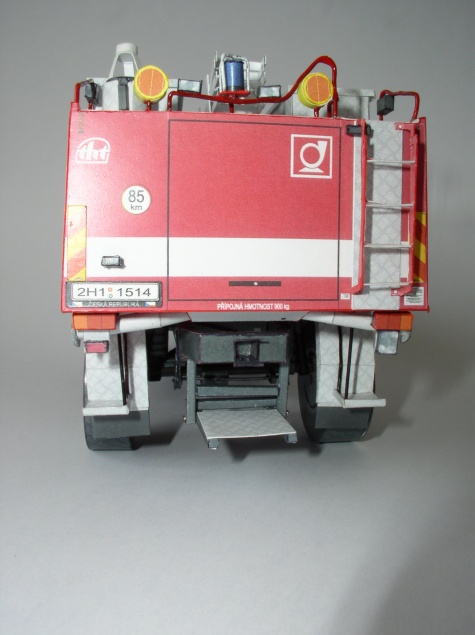 Mercedes-Benz Unimog U5000 CAS 24
