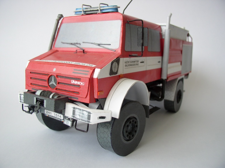 Mercedes-Benz Unimog U5000 CAS 24 (Plná velikost v novém okně) Mercedes-Benz Unimog U5000 CAS 24