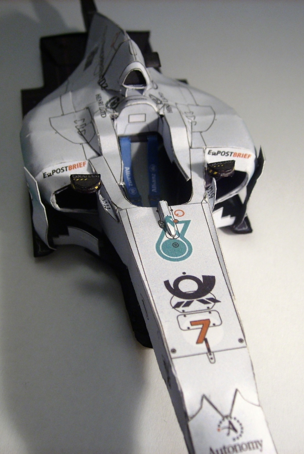 Mercedes GP W02 Michael Schumacher (Plná velikost v novém okně) Mercedes GP W02 Michael Schumacher