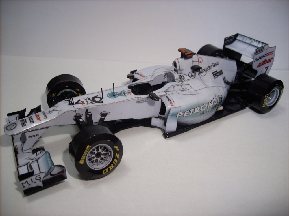 Mercedes GP W02 Michael Schumacher (Plná velikost v novém okně) Mercedes GP W02 Michael Schumacher