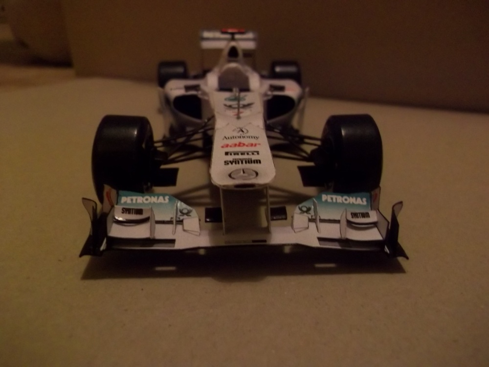 Mercedes GP02 (Plná velikost v novém okně) Mercedes GP02