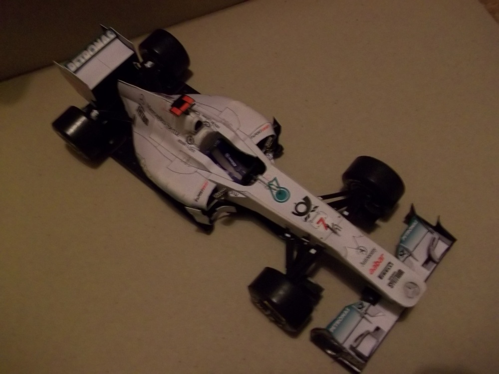 Mercedes GP02 (Plná velikost v novém okně) Mercedes GP02