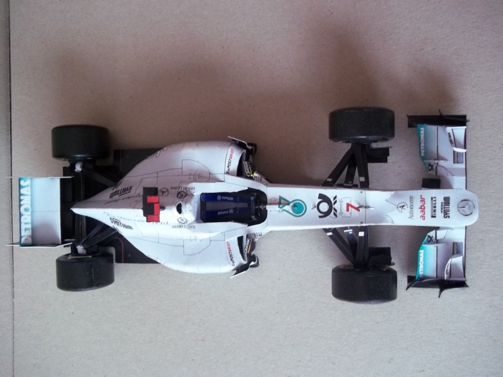 Mercedes GP02 (Plná velikost v novém okně) Mercedes GP02
