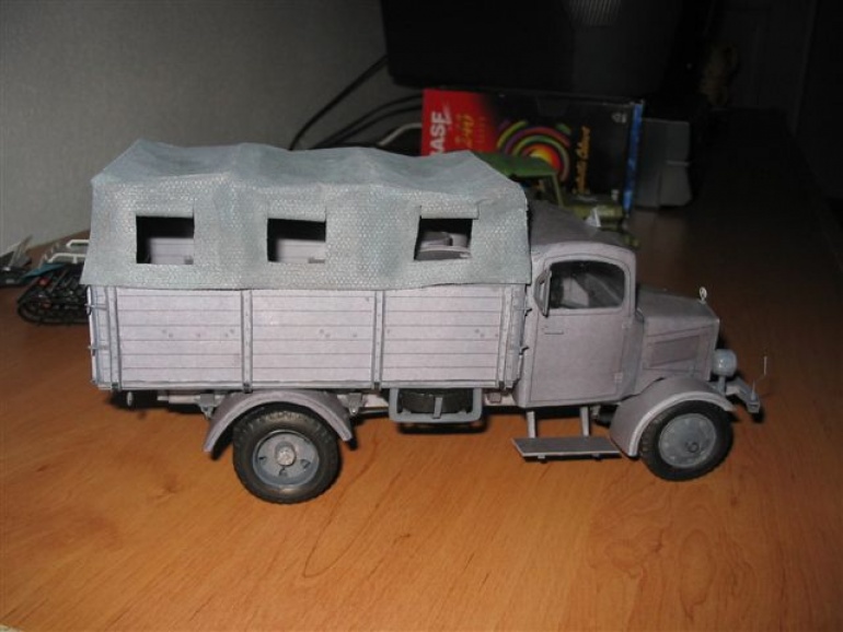 Mercedes L3000 (Plná velikost v novém okně) Mercedes L3000