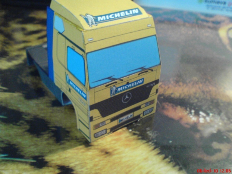 Mercedes-Michelin motorhome (Plná velikost v novém okně) Mercedes-Michelin motorhome