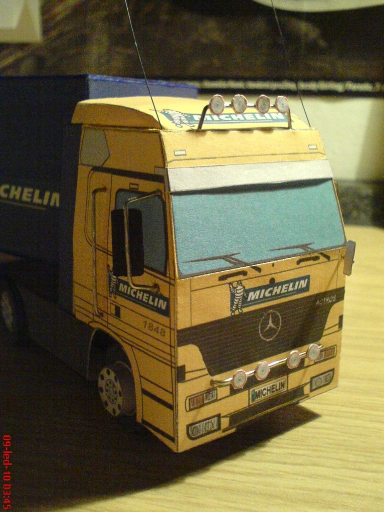 Mercedes-Michelin motorhome (Plná velikost v novém okně) Mercedes-Michelin motorhome