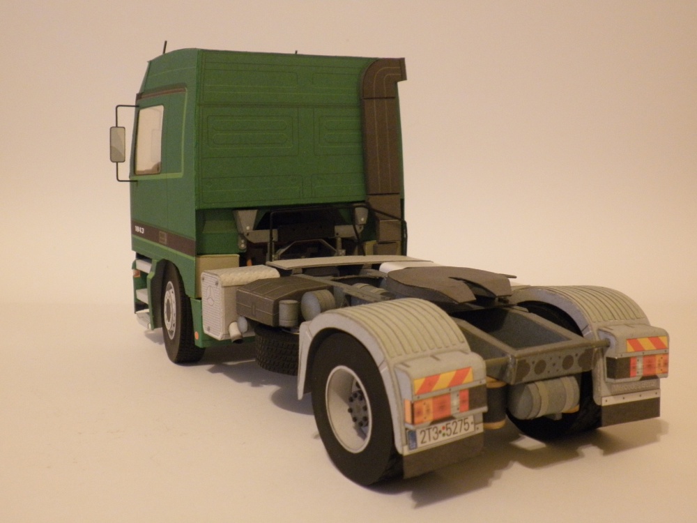 Mercedes Benz Actros 1843 (Plná velikost v novém okně) Mercedes Benz Actros 1843