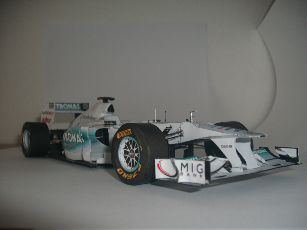 Mercedes GP W02 - M. Schumacher (Pln� velikost v nov�m okn�) Mercedes GP W02 - M. Schumacher