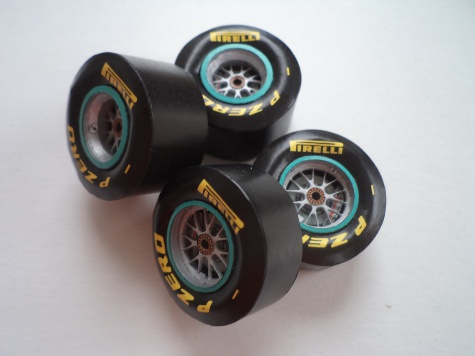 Mercedes W02