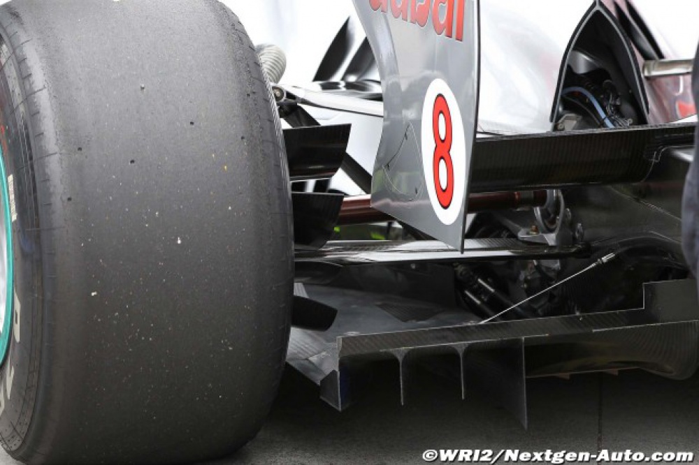 Mercedes W02 (Plná velikost v novém okně) Mercedes W02