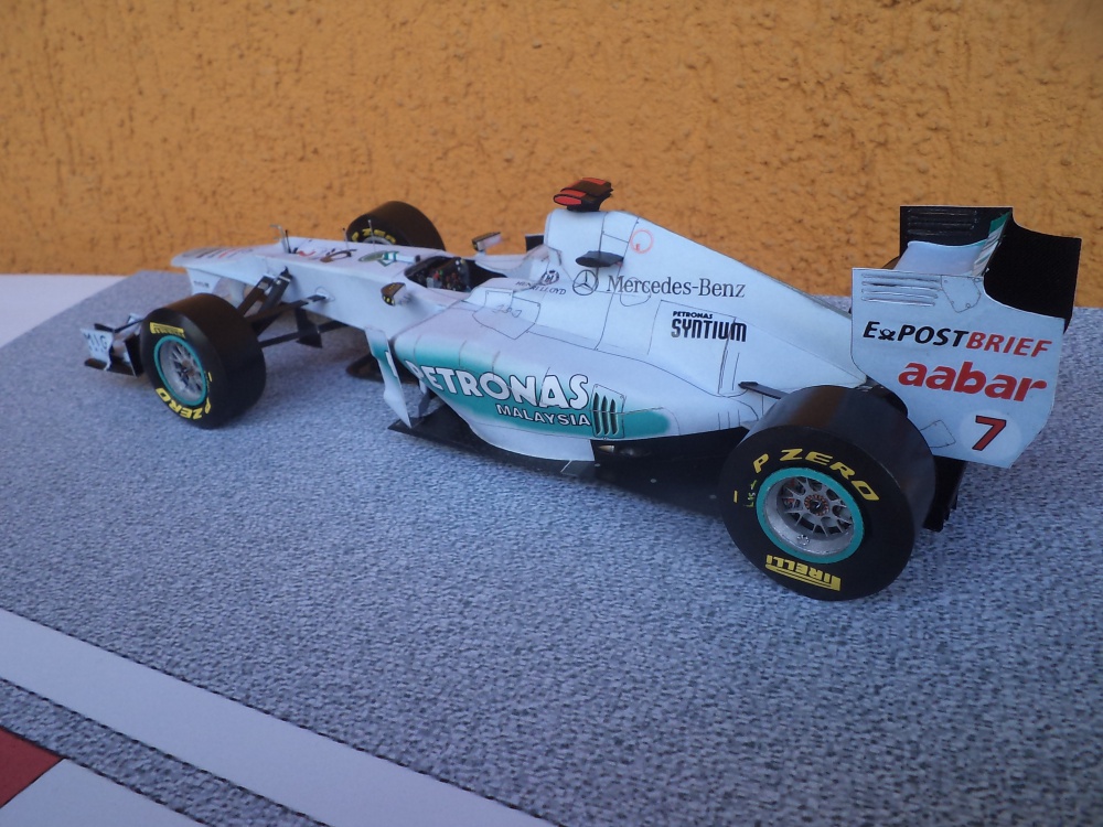 Mercedes W02