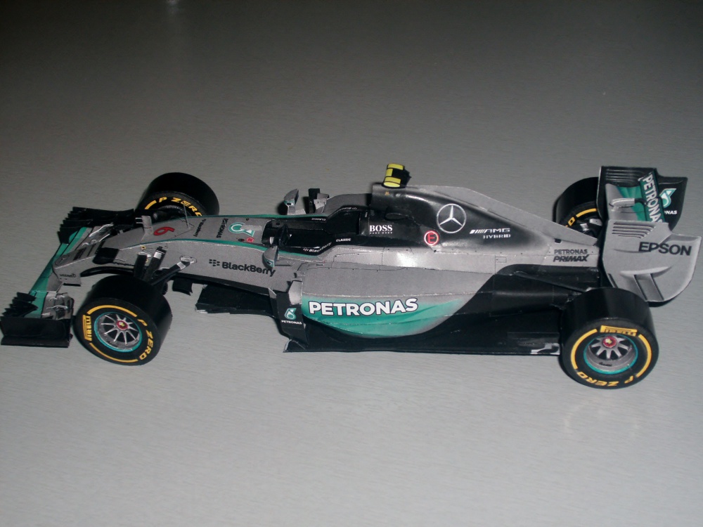 Mercedes W06 (Plná velikost v novém okně) Mercedes W06