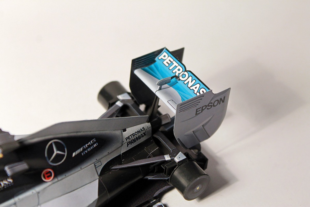 Mercedes W06 - Australian GP 2015, Lewis Hamilton (Plná velikost v novém okně) Mercedes W06 - Australian GP 2015, Lewis Hamilton