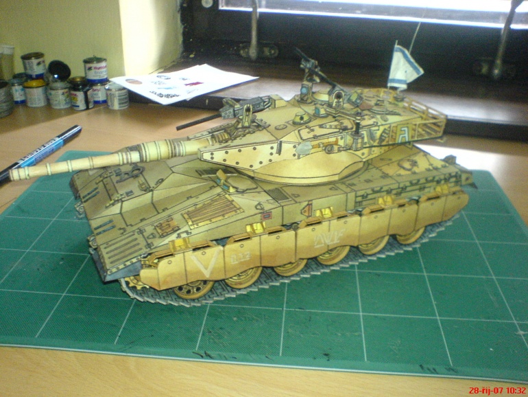 MERKAVA 2 a MBT CHALLANGER (Plná velikost v novém okně) MERKAVA 2 a MBT CHALLANGER