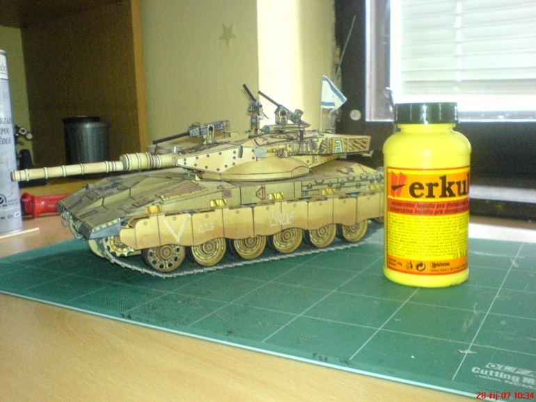 MERKAVA 2 a MBT CHALLANGER (Plná velikost v novém okně) MERKAVA 2 a MBT CHALLANGER