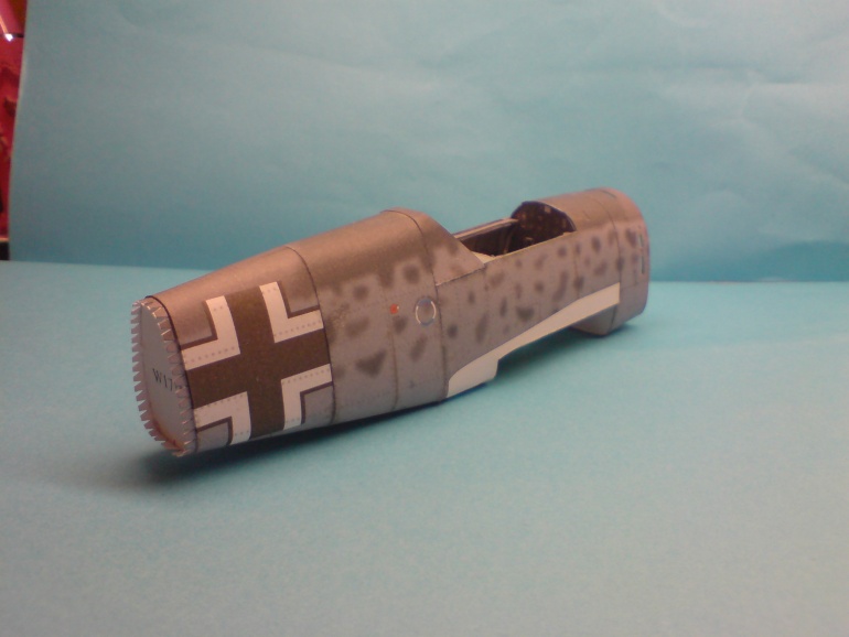 Messerschmitt Bf 109E-7/Trop. (Plná velikost v novém okně) Messerschmitt Bf 109E-7/Trop.
