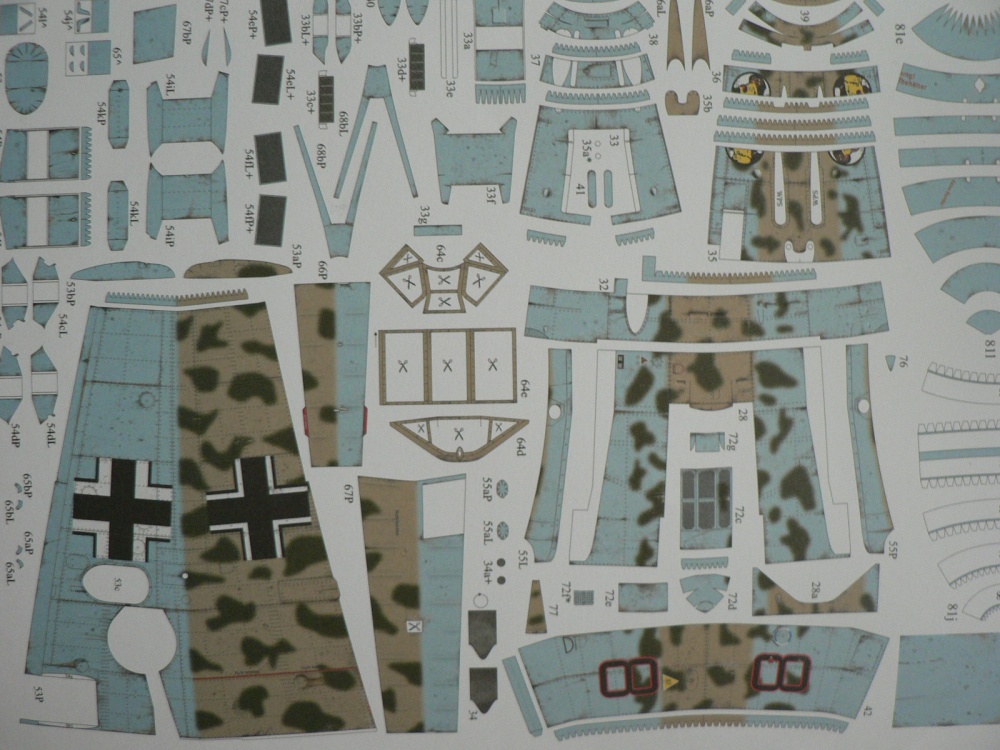 Messerschmitt Bf 109E-7 (Plná velikost v novém okně) Messerschmitt Bf 109E-7