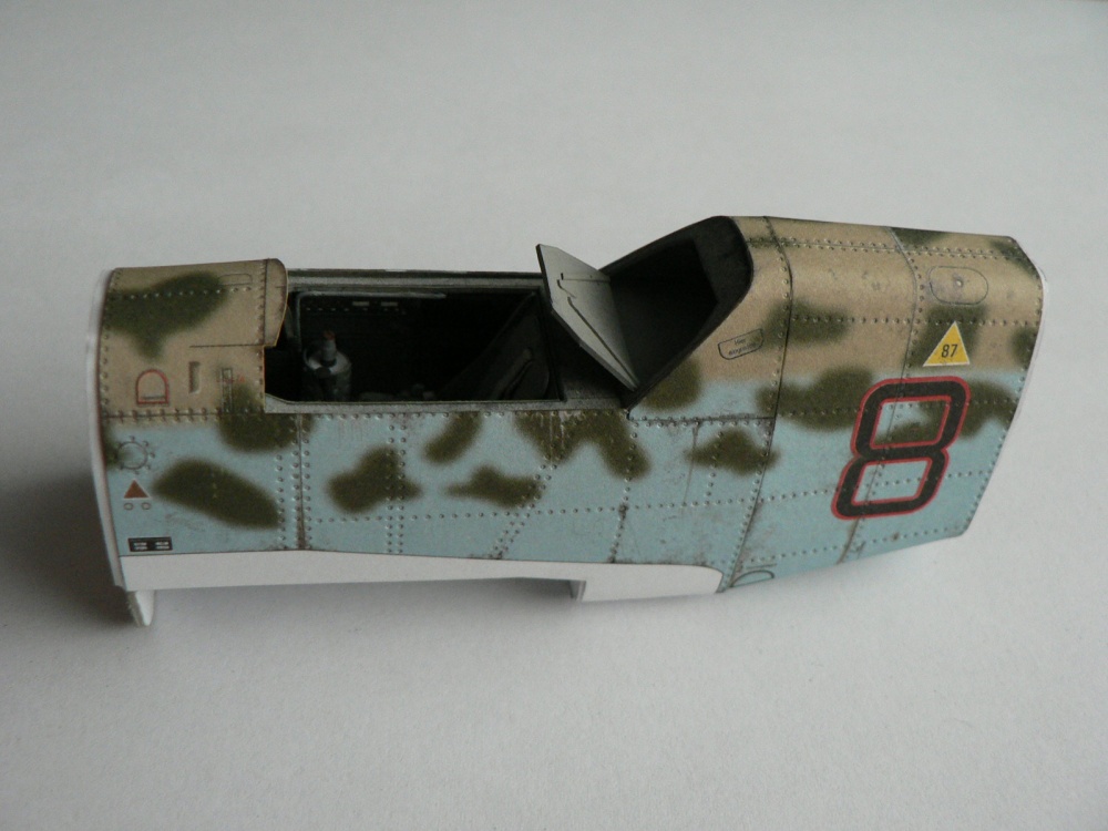 Messerschmitt Bf 109E-7 (Plná velikost v novém okně) Messerschmitt Bf 109E-7