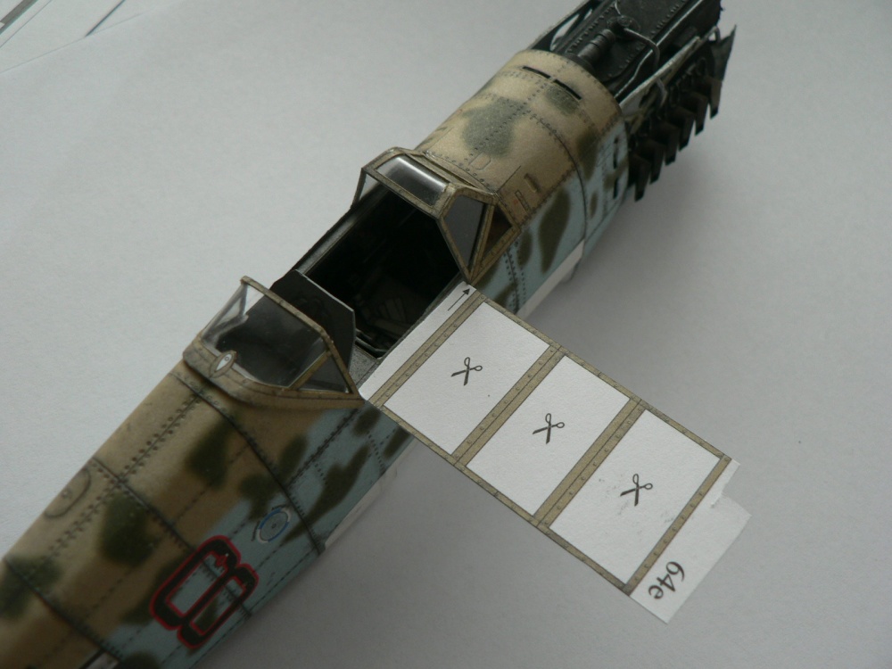 Messerschmitt Bf 109E-7 (Plná velikost v novém okně) Messerschmitt Bf 109E-7