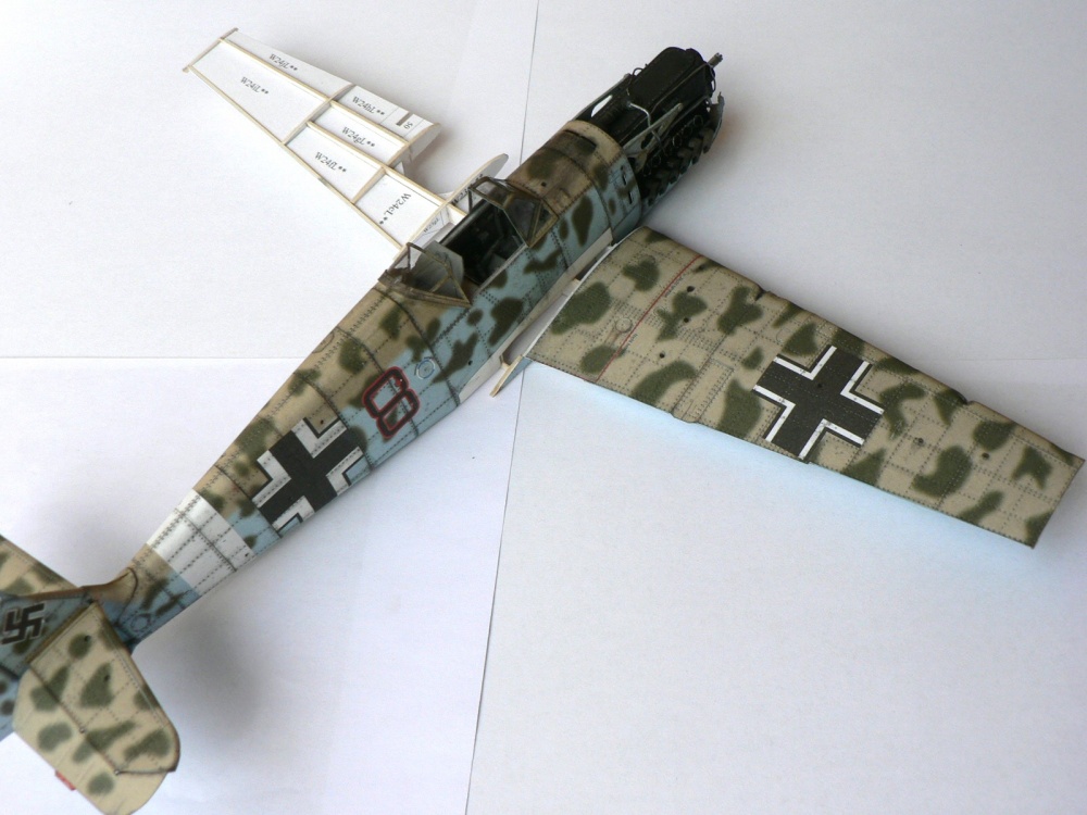 Messerschmitt Bf 109E-7 (Plná velikost v novém okně) Messerschmitt Bf 109E-7
