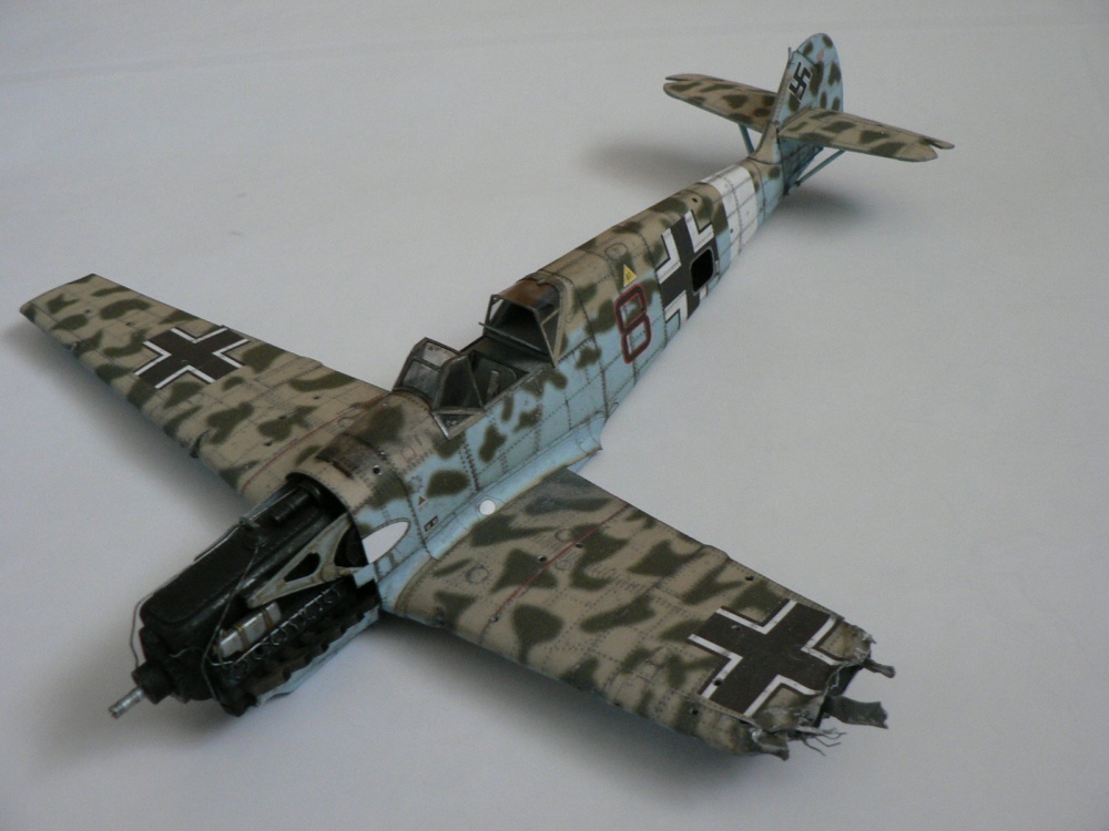 Messerschmitt Bf 109E-7 (Plná velikost v novém okně) Messerschmitt Bf 109E-7