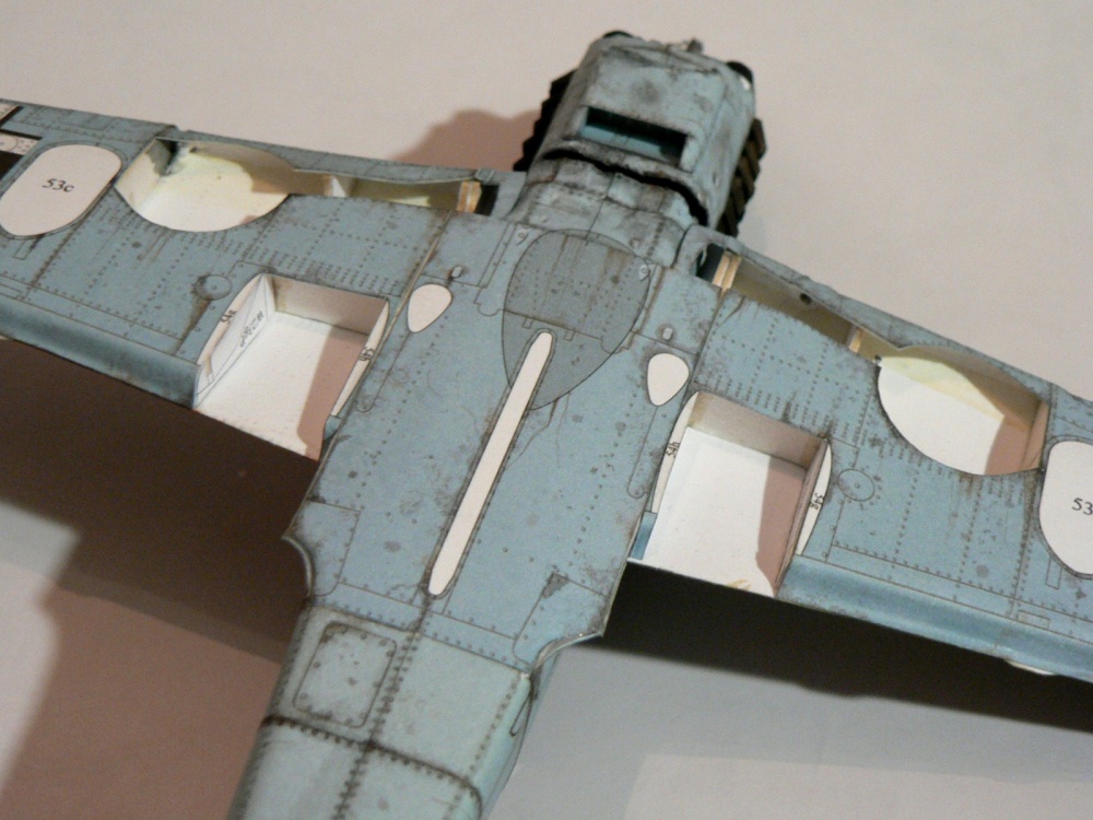 Messerschmitt Bf 109E-7 (Plná velikost v novém okně) Messerschmitt Bf 109E-7