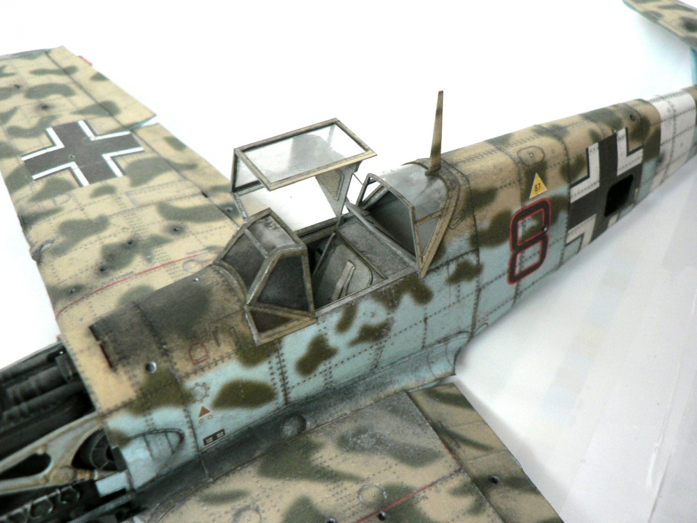 Messerschmitt Bf 109E-7 (Plná velikost v novém okně) Messerschmitt Bf 109E-7