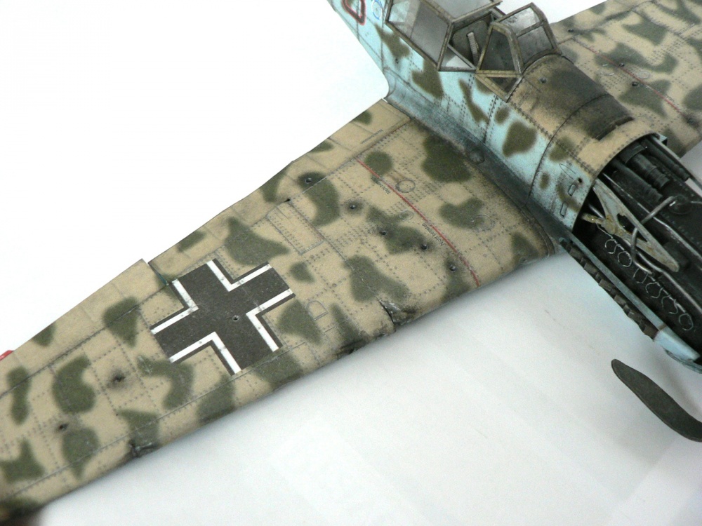 Messerschmitt Bf 109E-7 (Plná velikost v novém okně) Messerschmitt Bf 109E-7