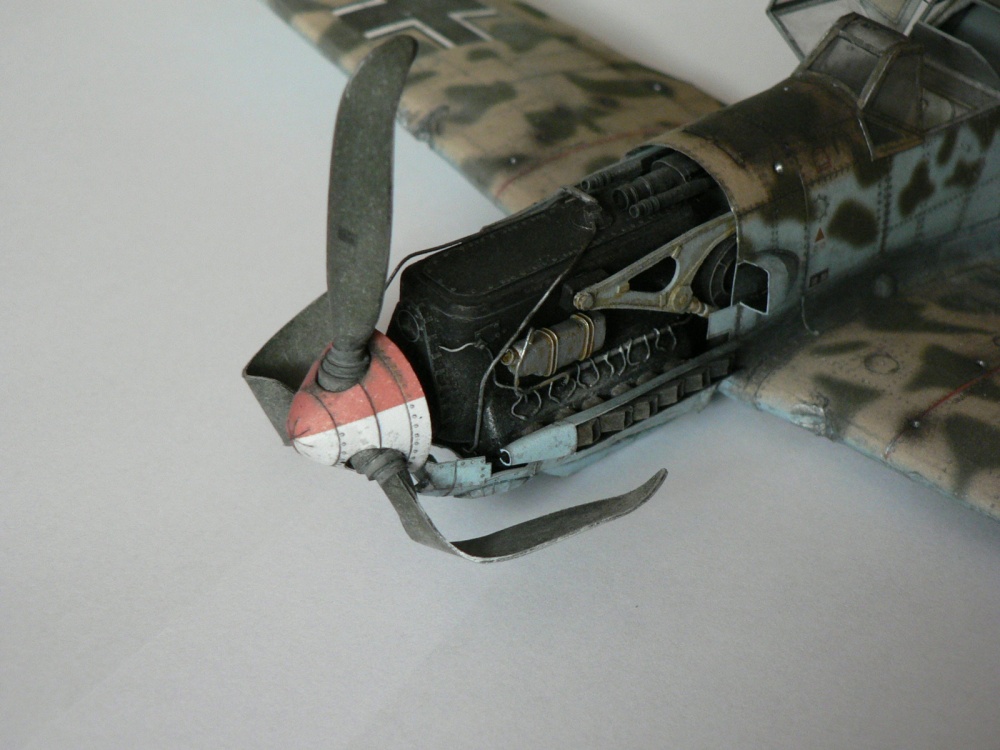 Messerschmitt Bf 109E-7 (Plná velikost v novém okně) Messerschmitt Bf 109E-7