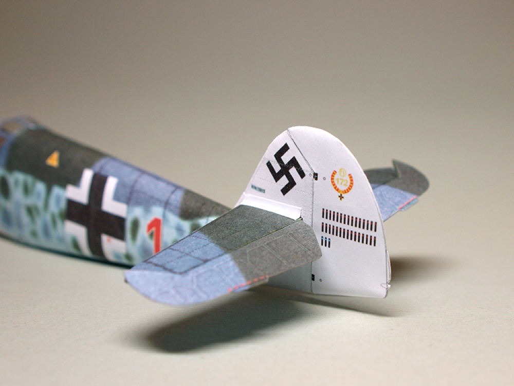 Messerschmitt Bf 109G-5 (Plná velikost v novém okně) Messerschmitt Bf 109G-5