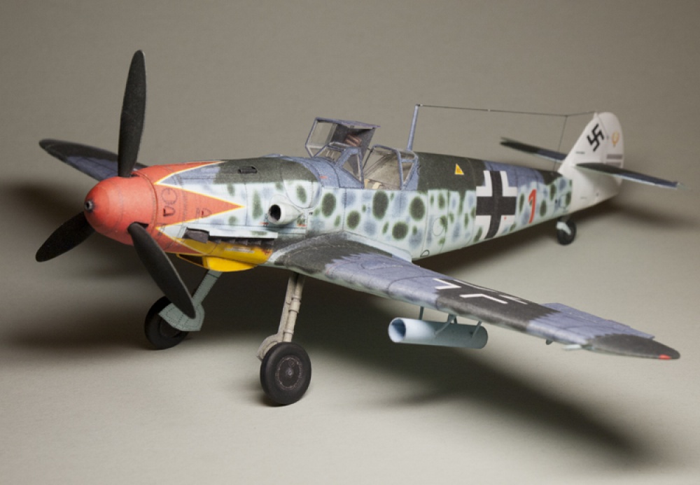 Messerschmitt Bf 109G-5 (Plná velikost v novém okně) Messerschmitt Bf 109G-5