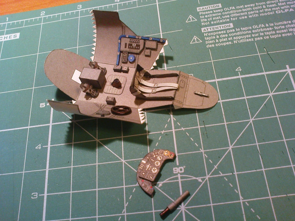 Messerschmitt Me 109g - 2/trop (Plná velikost v novém okně) Messerschmitt Me 109g - 2/trop