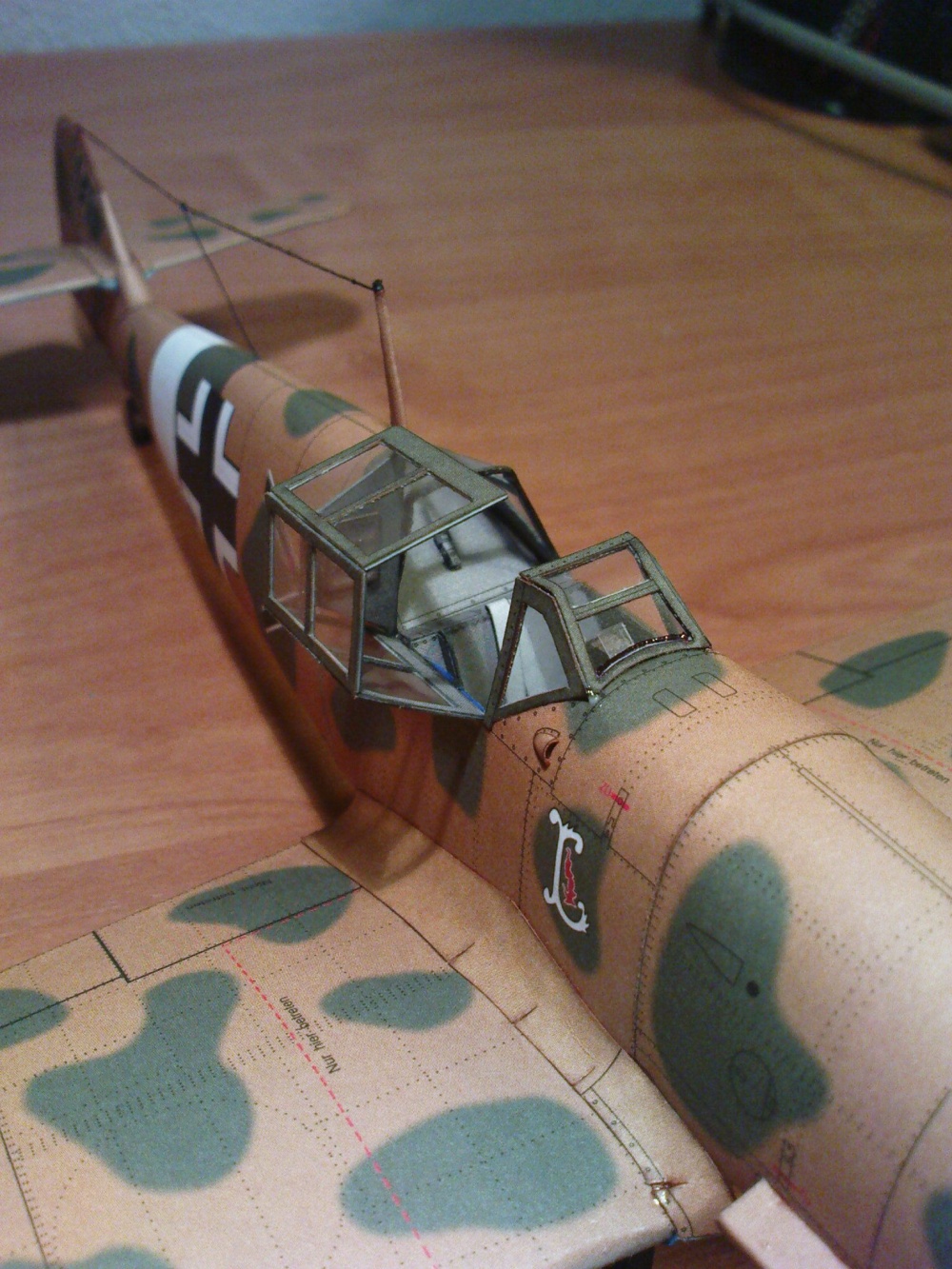 Messerschmitt Me 109g - 2/trop (Plná velikost v novém okně) Messerschmitt Me 109g - 2/trop