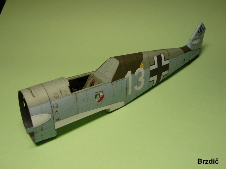 Messersmitt Bf 109E-4 (Plná velikost v novém okně) Messersmitt Bf 109E-4