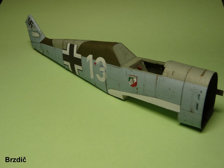 Messersmitt Bf 109E-4 (Plná velikost v novém okně) Messersmitt Bf 109E-4