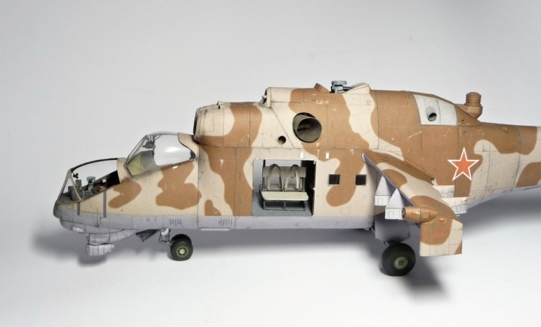 Mi-24D HIND (Plná velikost v novém okně) Mi-24D HIND