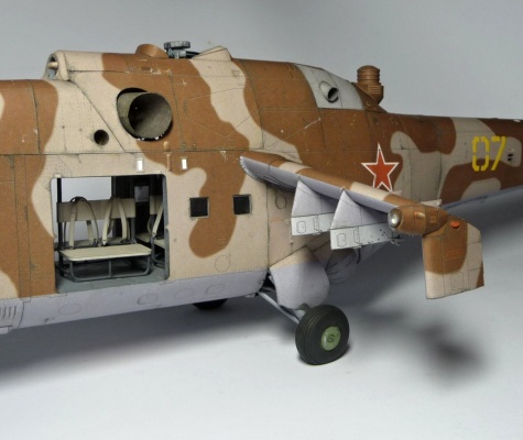 Mi-24D HIND Mi-24D HIND