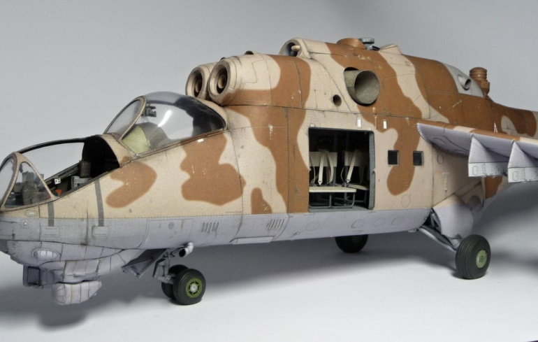 Mi-24D HIND (Plná velikost v novém okně) Mi-24D HIND